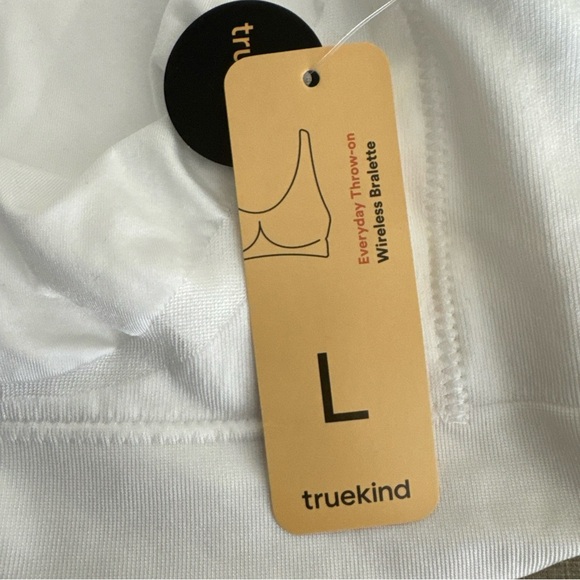 Truekind Everyday Throw-on Wireless Bralette Women's L NWT - FLAW White 0080 - Picture 7 of 9